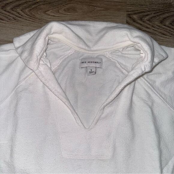 Women's Free Assembly White Terry Cloth Matching Two Piece Set - Picture 4 of 11